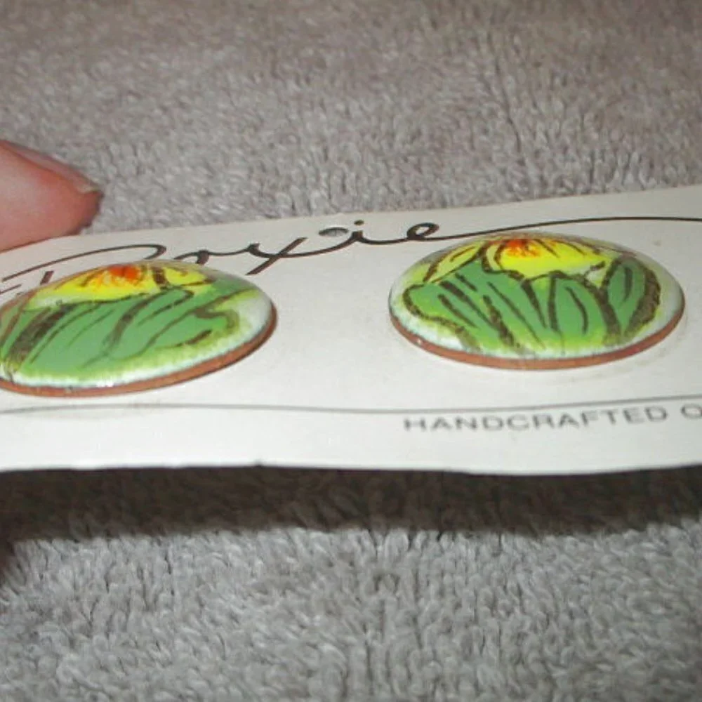 NEW Roxie DAFFODIL Hand Painted PIERCED Post EARRINGS Stud ROUND Floral